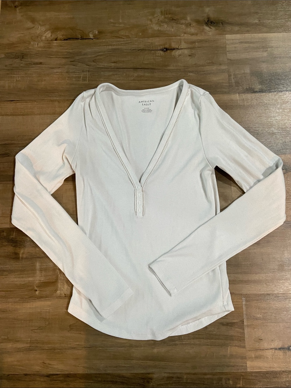 American Eagle Outfitters Cream Long-Sleeve V-Neck Henley